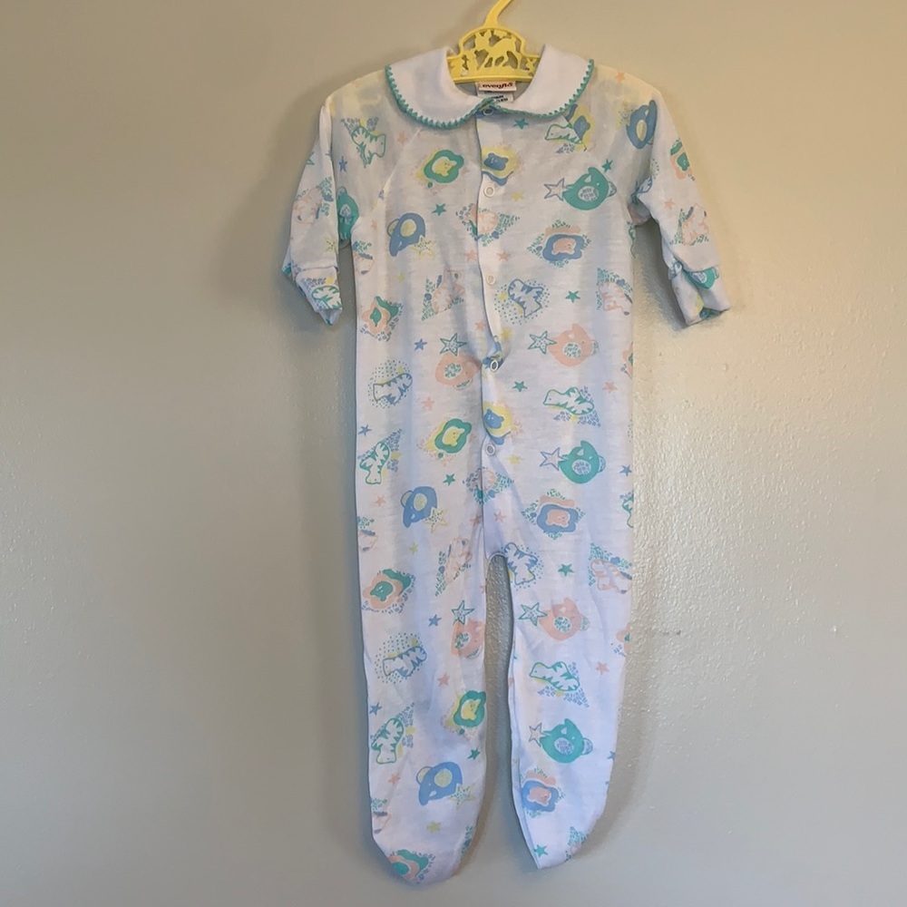 Evenflo- vintage onsie, 3-6 month‎